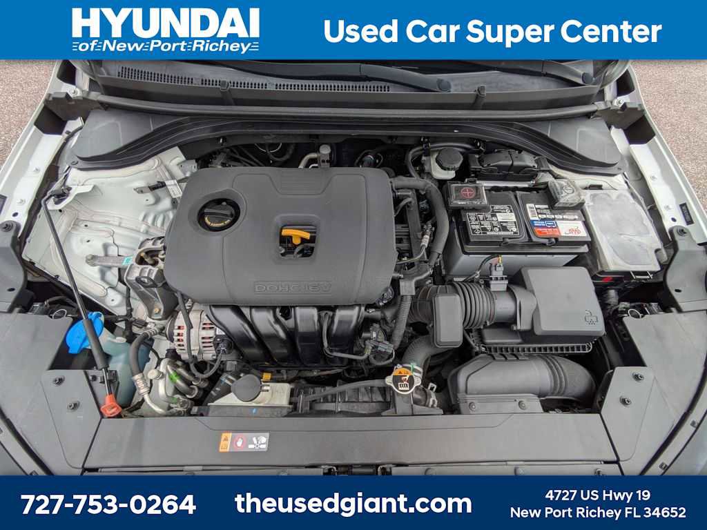 Used 2020 Hyundai Elantra SE w/ Cargo Package (C1) FWD image 13