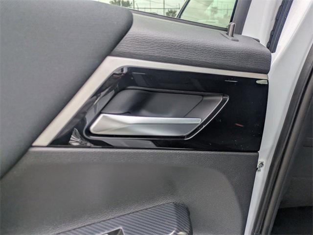 New 2025 Mitsubishi Outlander ES image 26