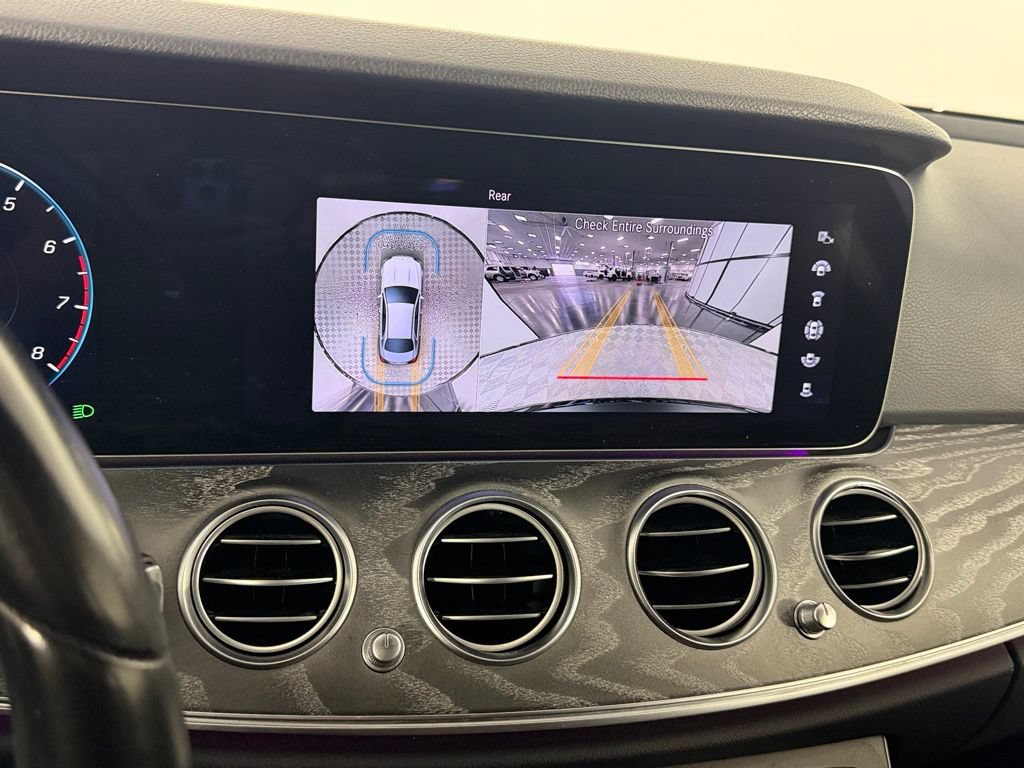 Used 2022 Mercedes-Benz E 350 Sedan image 16