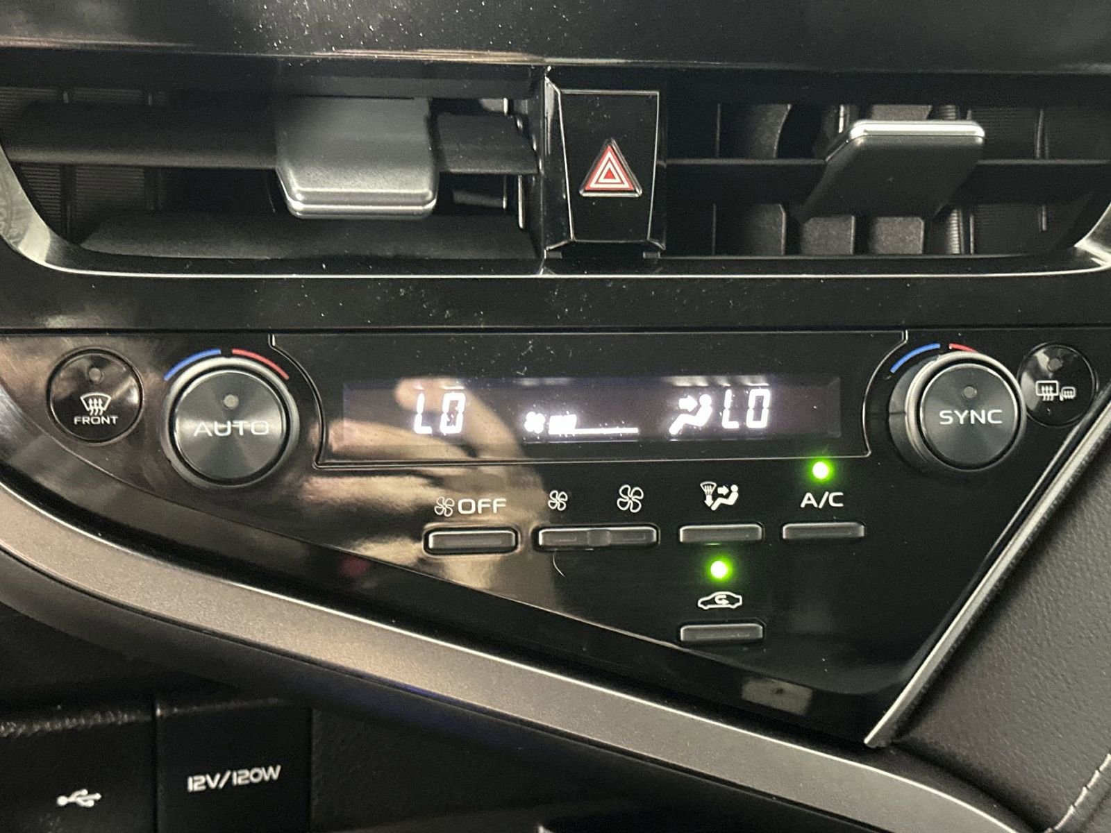 Used 2023 Toyota Camry XSE w/ Navigation Package image 23