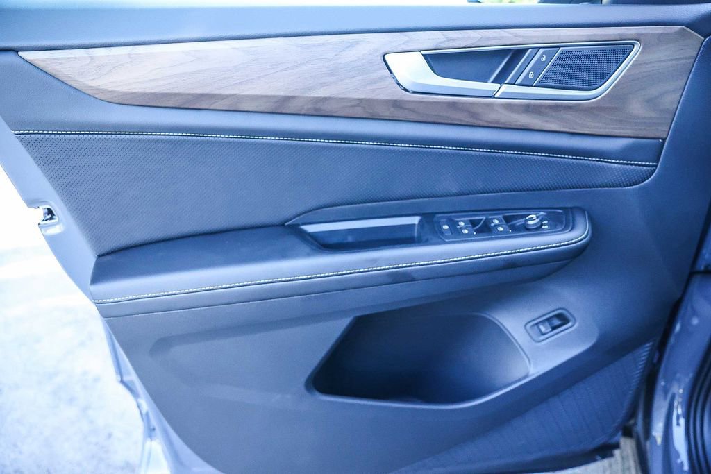 New 2026 Volkswagen Atlas SE image 30