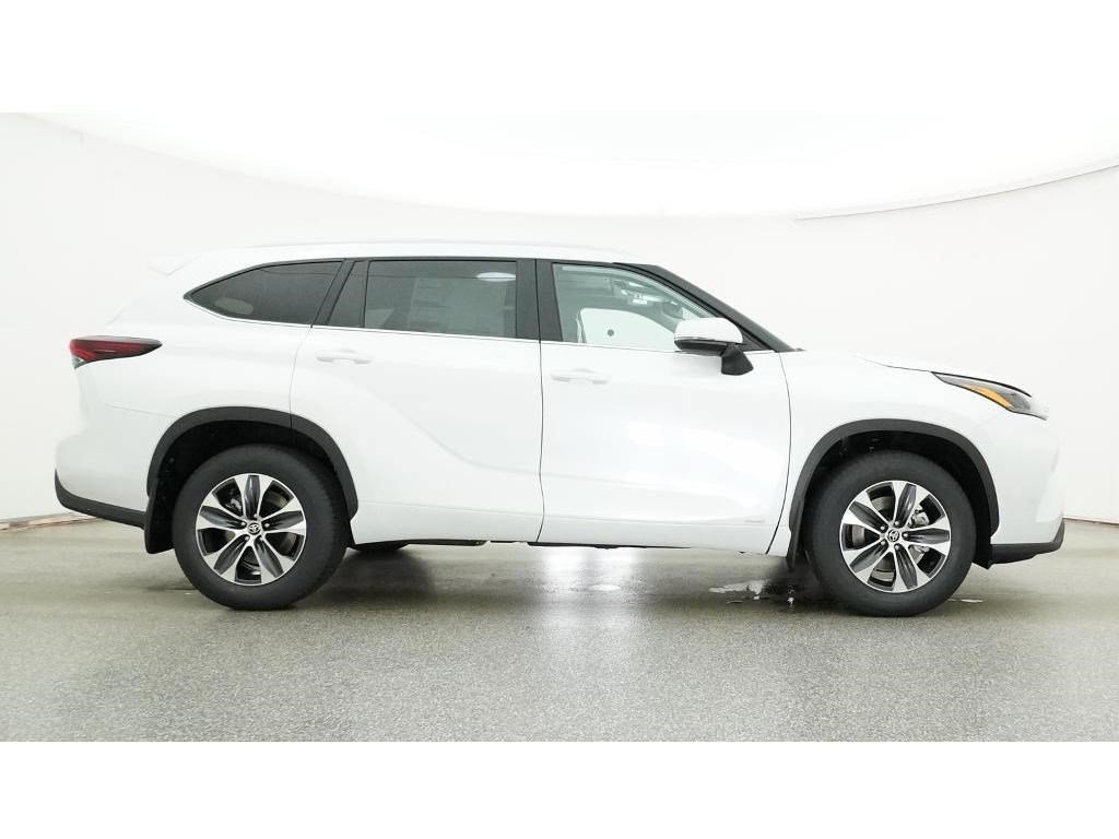 New 2026 Toyota Highlander XLE AWD/4WD image 28