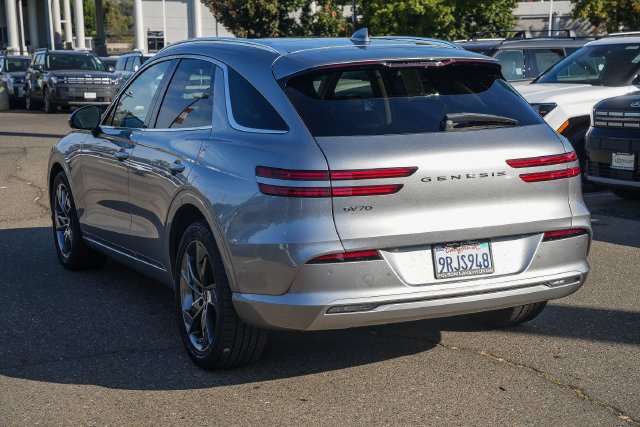 Used 2023 Genesis Electrified GV70 AWD/4WD image 2