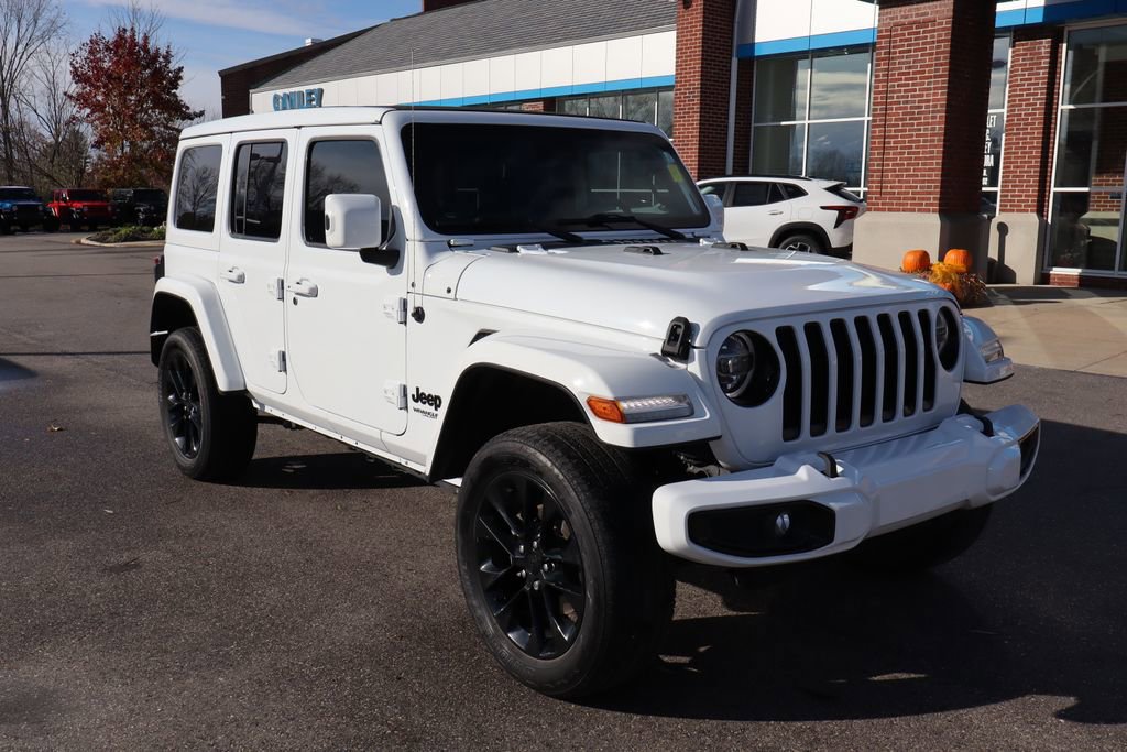 Used 2020 Jeep Wrangler Unlimited Sahara image 4