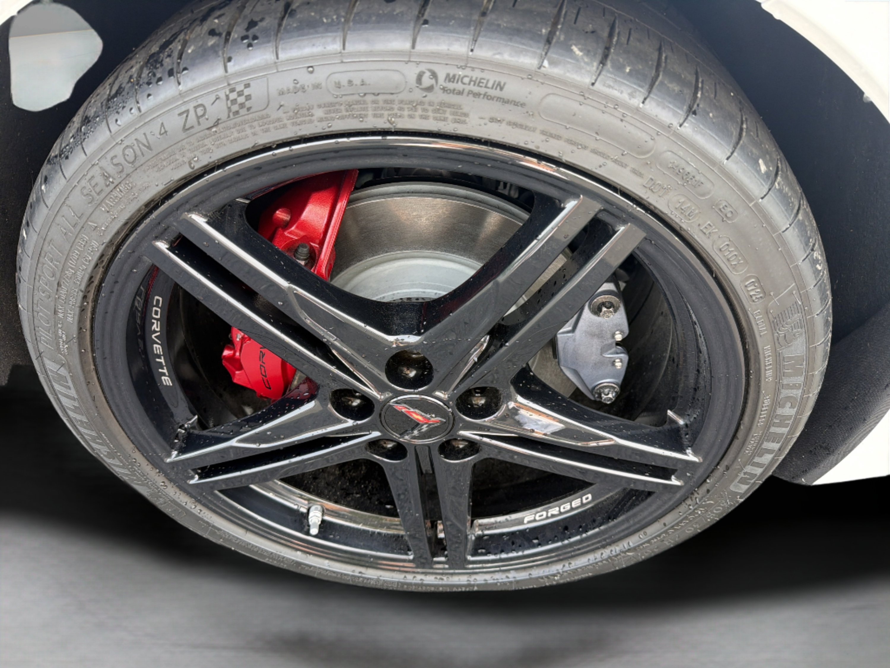 Used 2025 Chevrolet Corvette Stingray Coupe RWD image 9