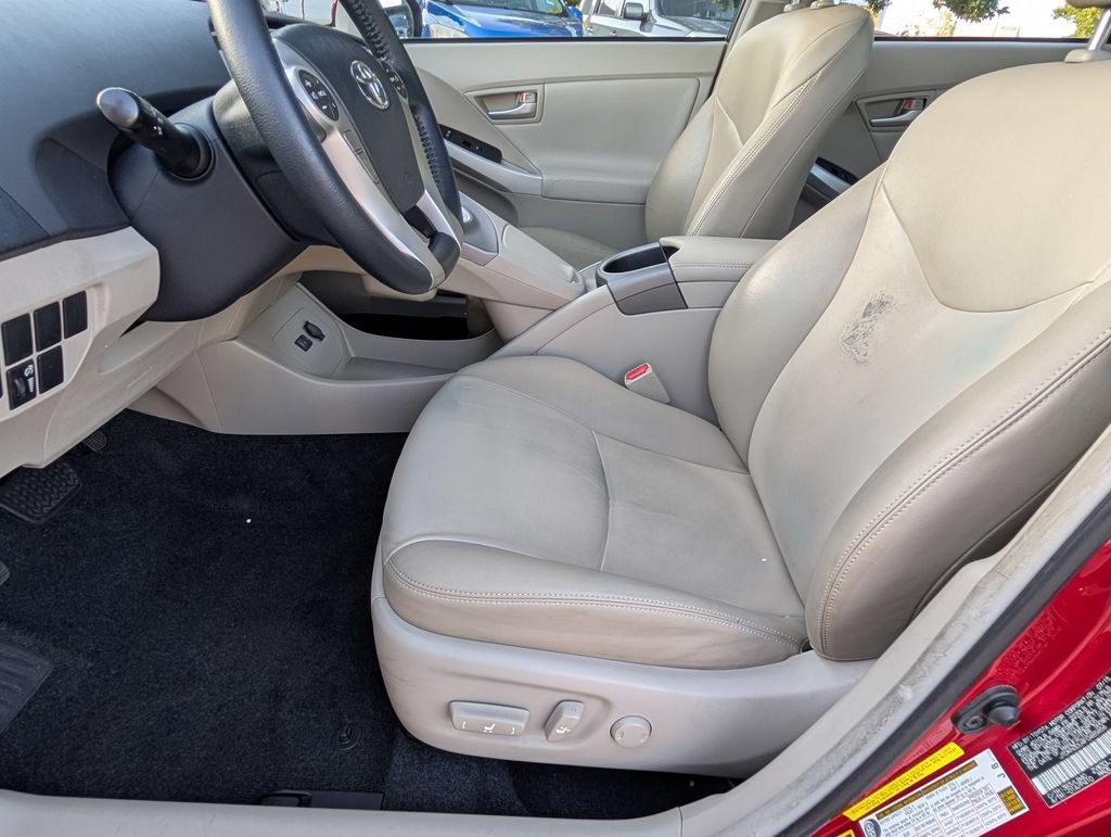 Used 2015 Toyota Prius Four FWD image 13