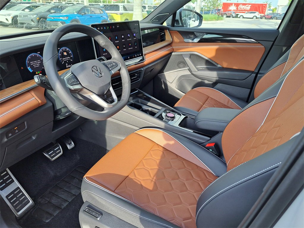 New 2026 Volkswagen Tiguan SEL R-Line image 7