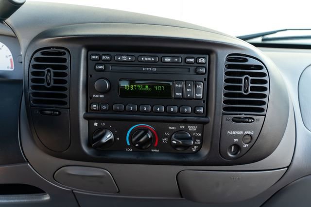 Used 2004 Ford F150 Lightning image 25