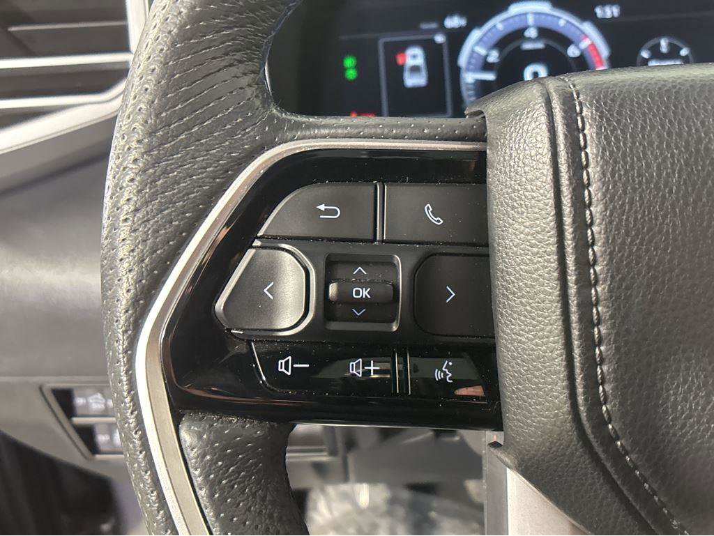 Used 2023 Toyota Tundra Platinum image 19