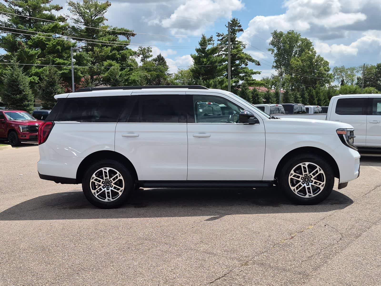 New 2026 Ford Expedition Active AWD/4WD image 9