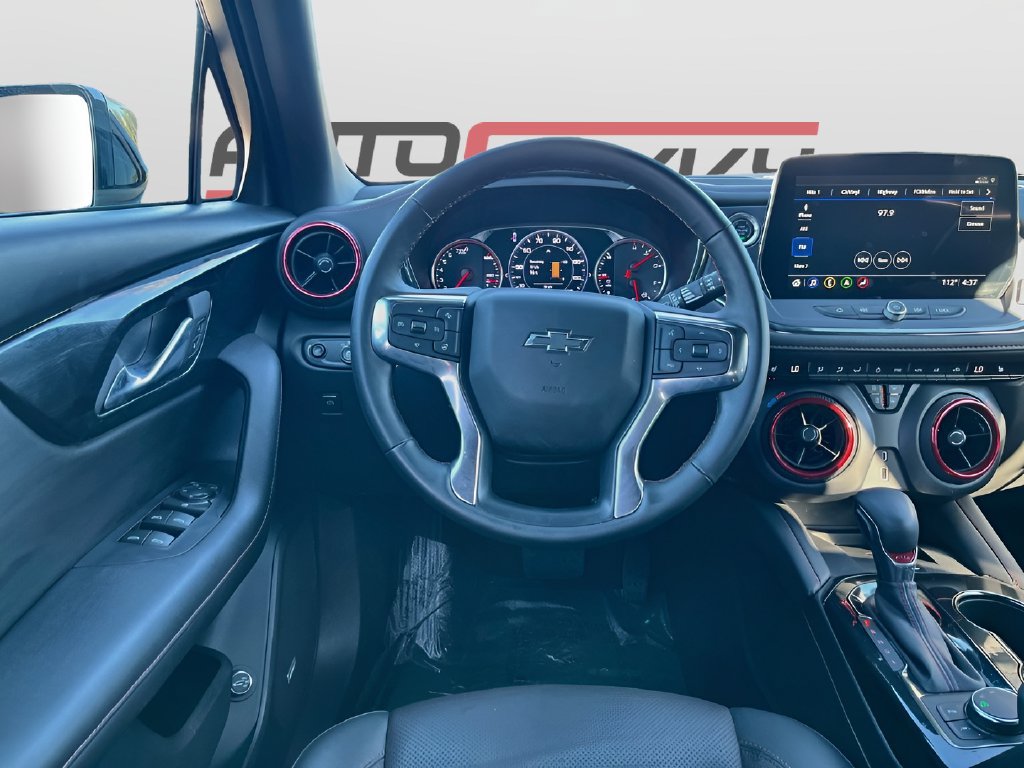 Used 2025 Chevrolet Blazer RS FWD image 22