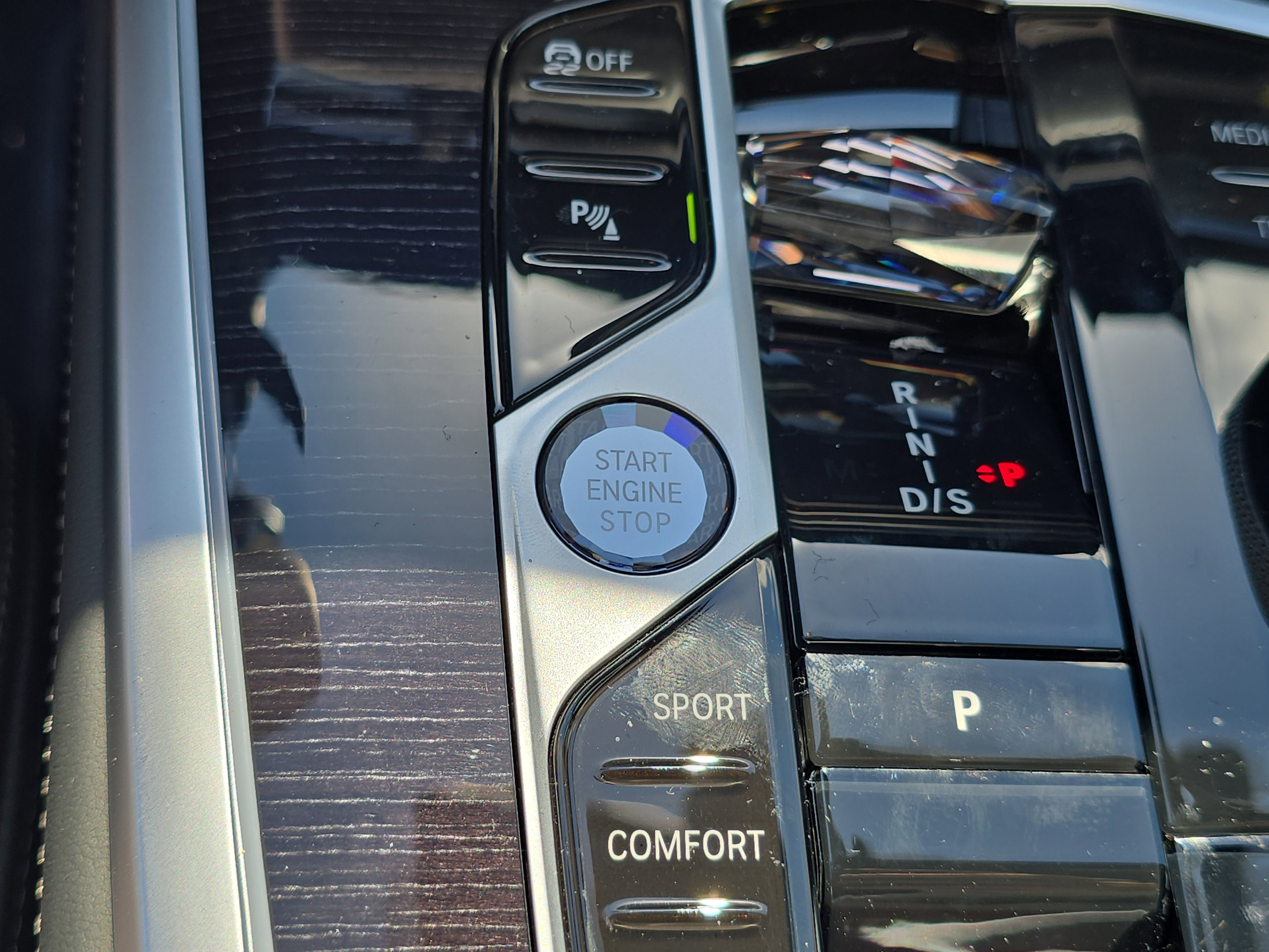 New 2026 BMW X7 M60i image 32