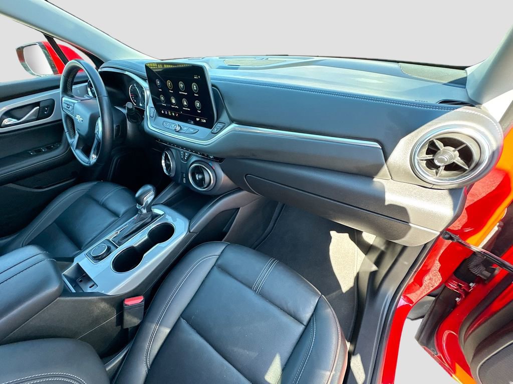 Used 2023 Chevrolet Blazer LT image 27