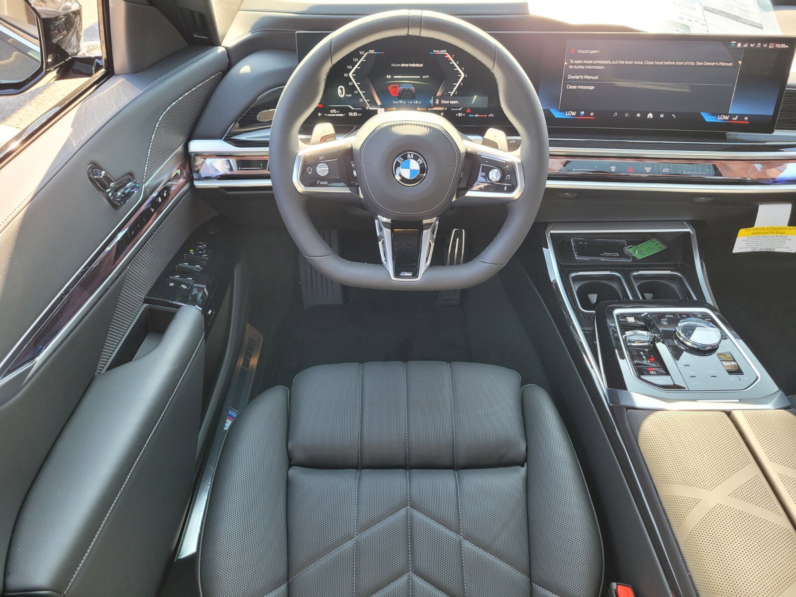 Used 2026 BMW 740i w/ Executive Package image 12