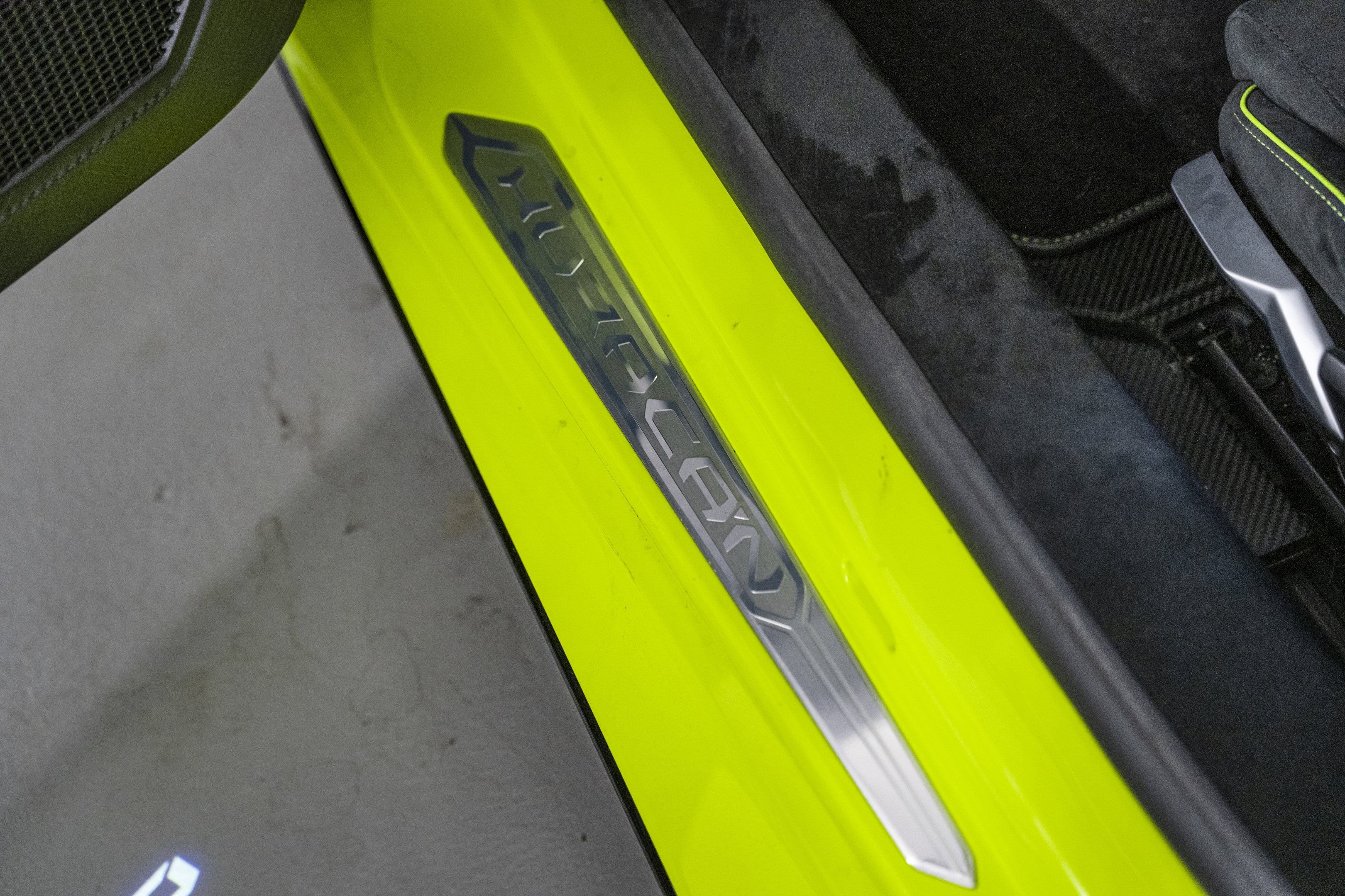 Used 2023 Lamborghini Huracan STO RWD image 39