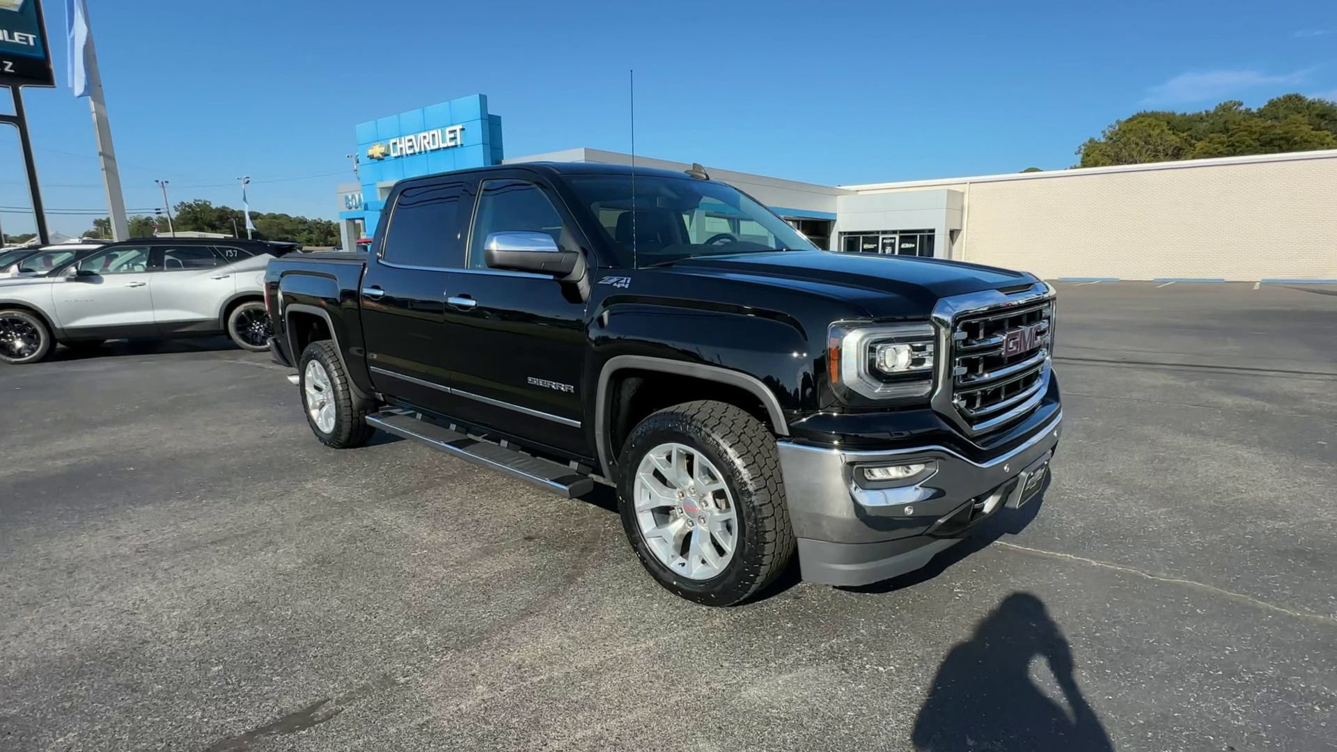 Certified 2018 GMC Sierra 1500 SLT AWD/4WD image 2