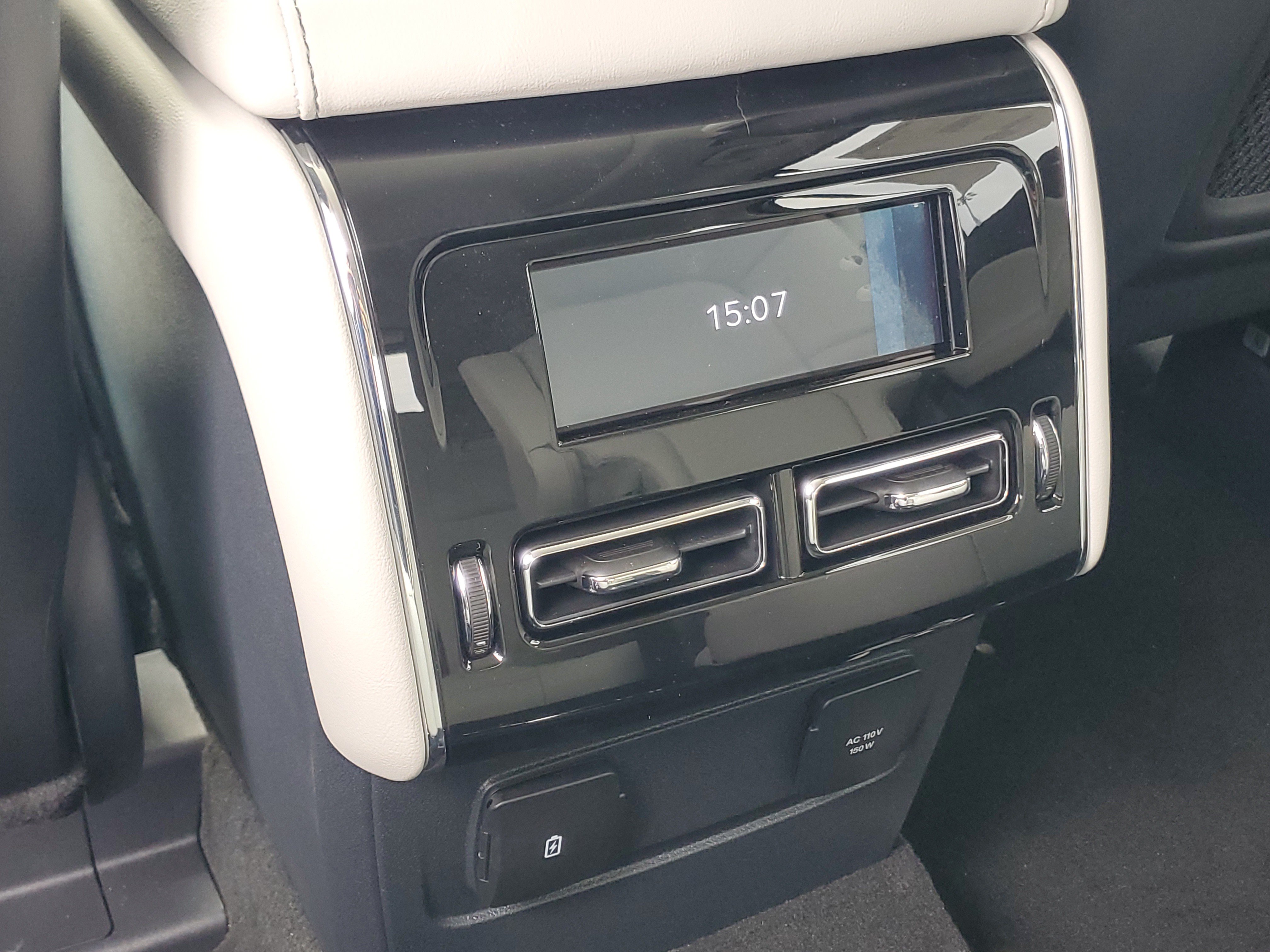 New 2027 Lincoln Aviator AWD image 26