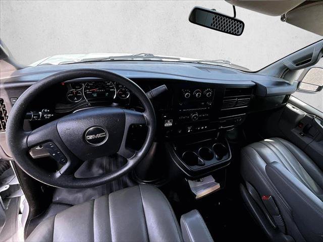 Used 2020 GMC Savana 2500 Extended w/ Driver Convenience Package RWD image 16