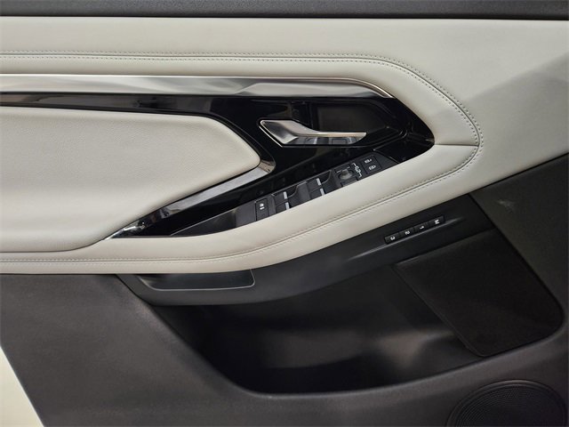 Used 2023 Land Rover Range Rover Evoque R-Dynamic SE image 23