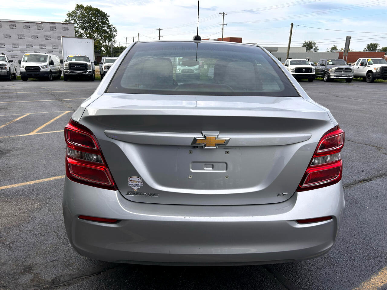 Used 2017 Chevrolet Sonic LT image 4