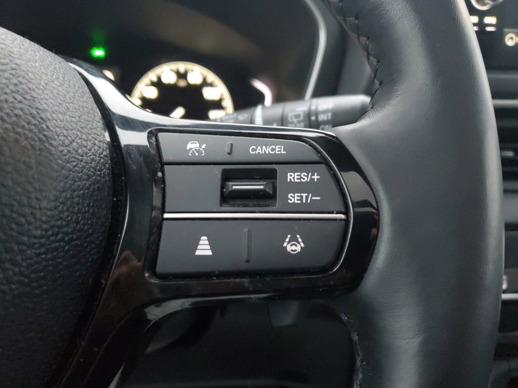 Used 2023 Honda Pilot Touring image 17