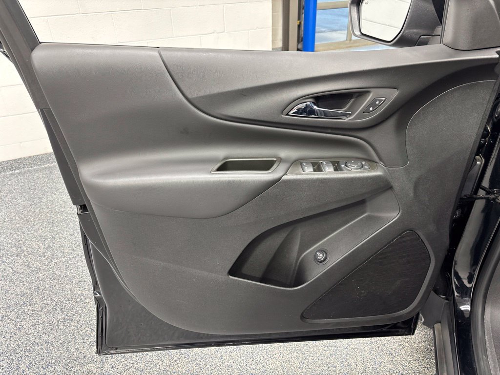 Used 2024 Chevrolet Equinox LT w/ LPO, Floor Liner Package AWD/4WD image 28