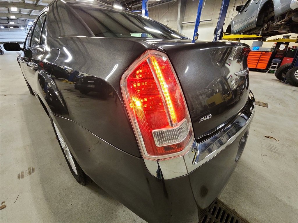 Used 2013 Chrysler 300 C image 30