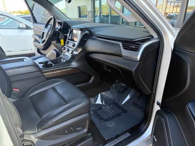 Used 2017 Chevrolet Suburban LT AWD/4WD image 39