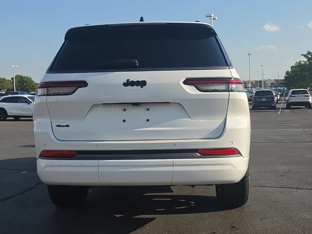 Used 2026 Jeep Grand Cherokee L Limited AWD/4WD image 6