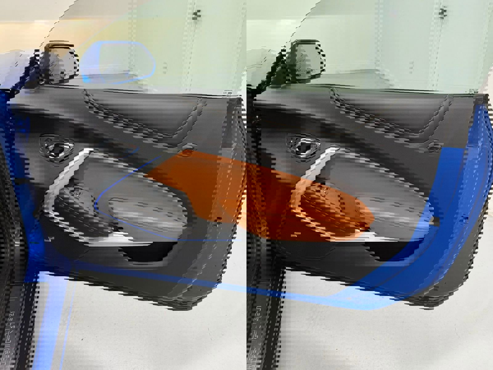 Used 2016 Chevrolet Camaro SS image 32