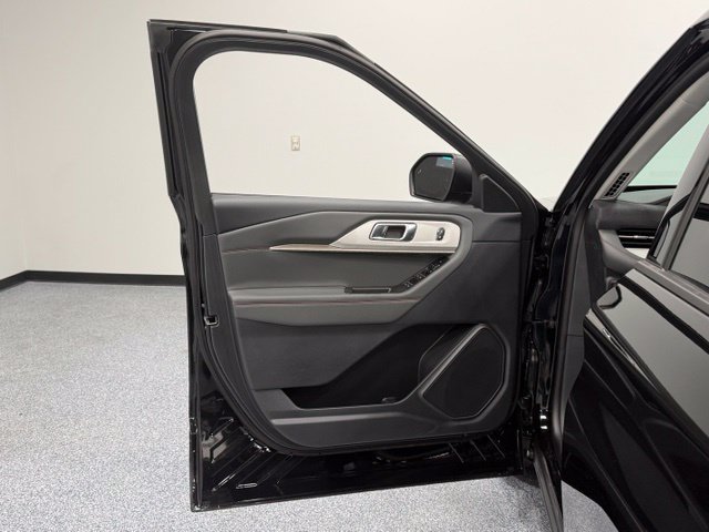 New 2026 Ford Explorer Active w/ Active Comfort Package RWD image 9