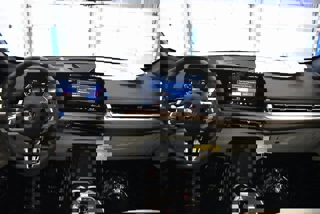 New 2026 BMW X1 xDrive28i w/ Technology Package image 5