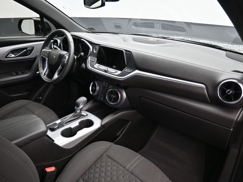 Used 2022 Chevrolet Blazer LT image 41