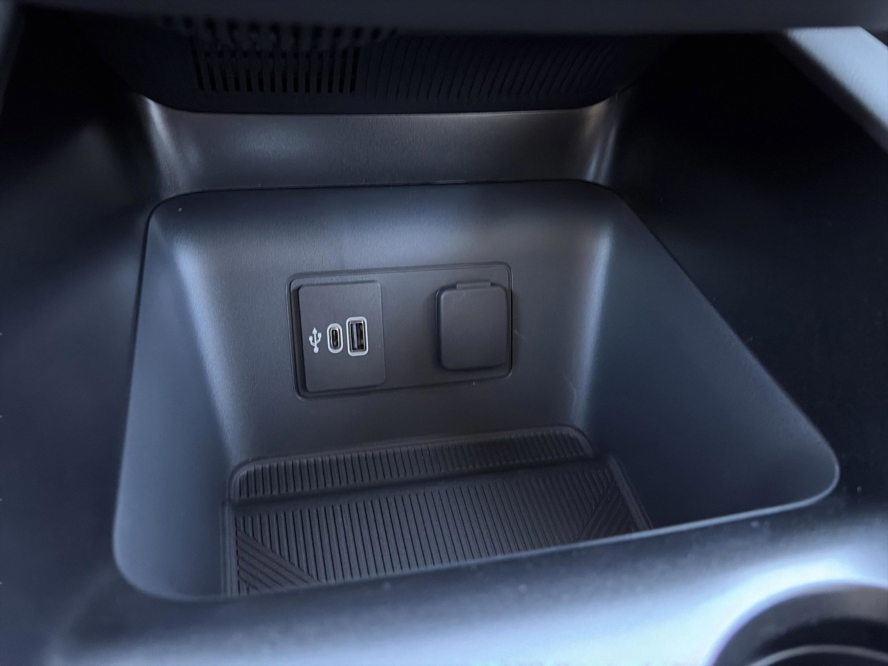 New 2026 Ford Explorer Active w/ Active Comfort Package image 31