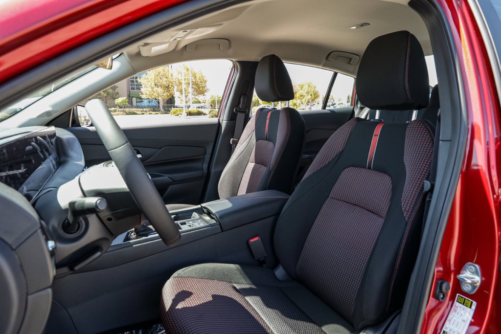 New 2027 Nissan Sentra SR FWD image 18