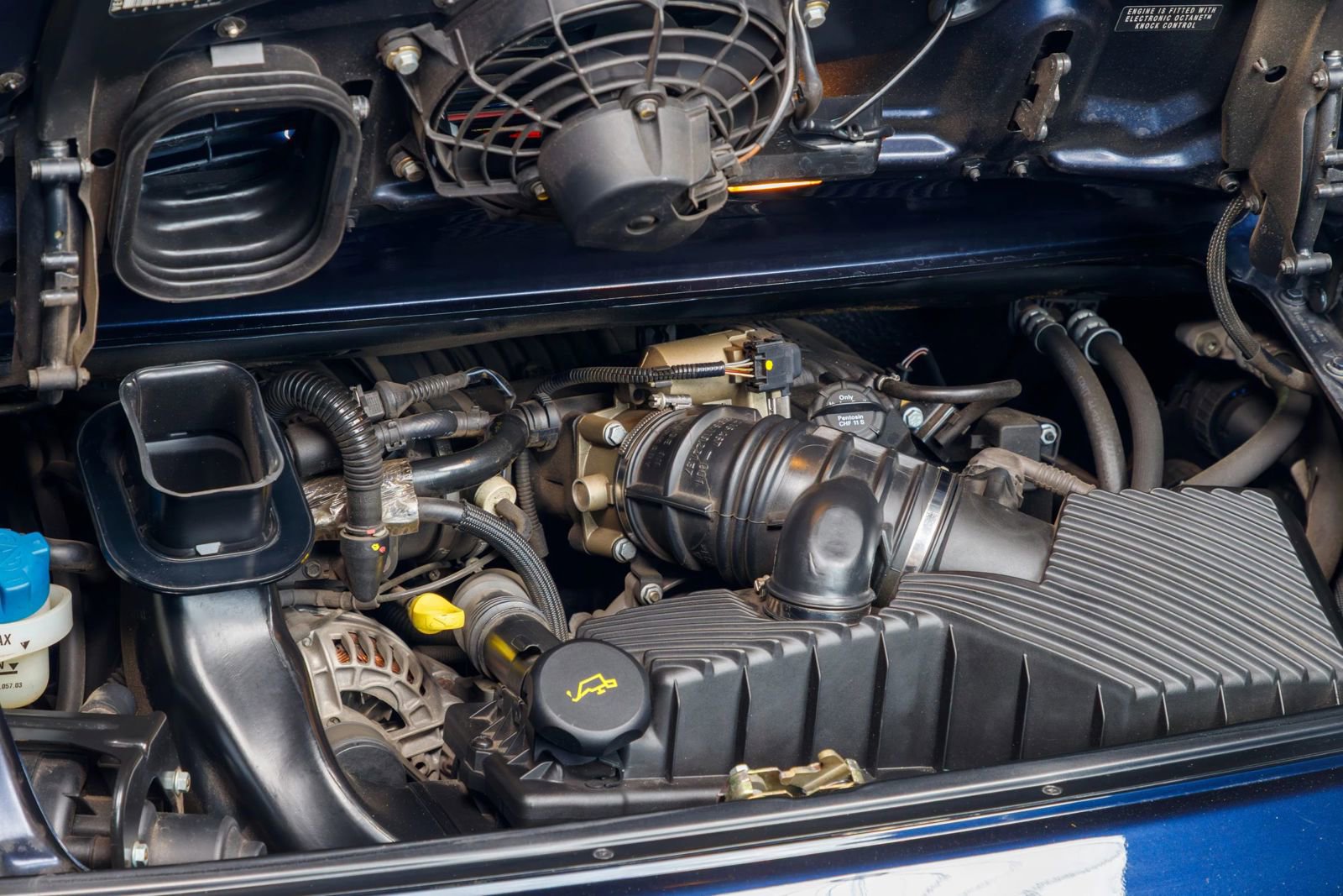 Used 2003 Porsche 911 Carrera image 18