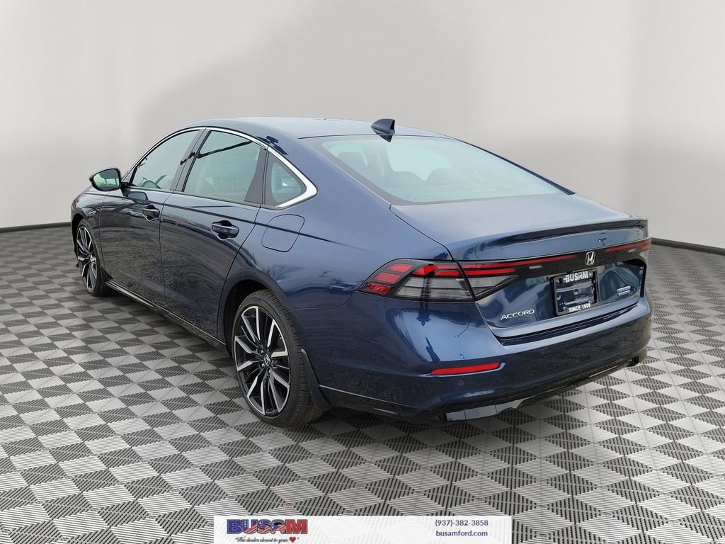 Used 2024 Honda Accord Touring image 3
