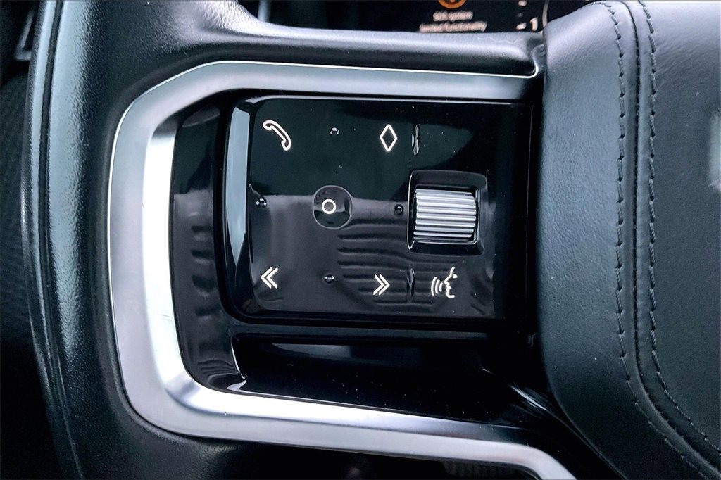 Used 2021 Land Rover Range Rover Velar R-Dynamic S image 13