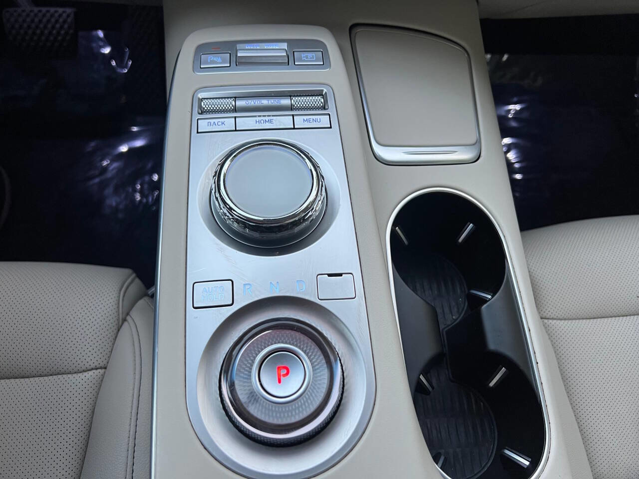 Used 2023 Genesis GV70 2.5T AWD/4WD image 25