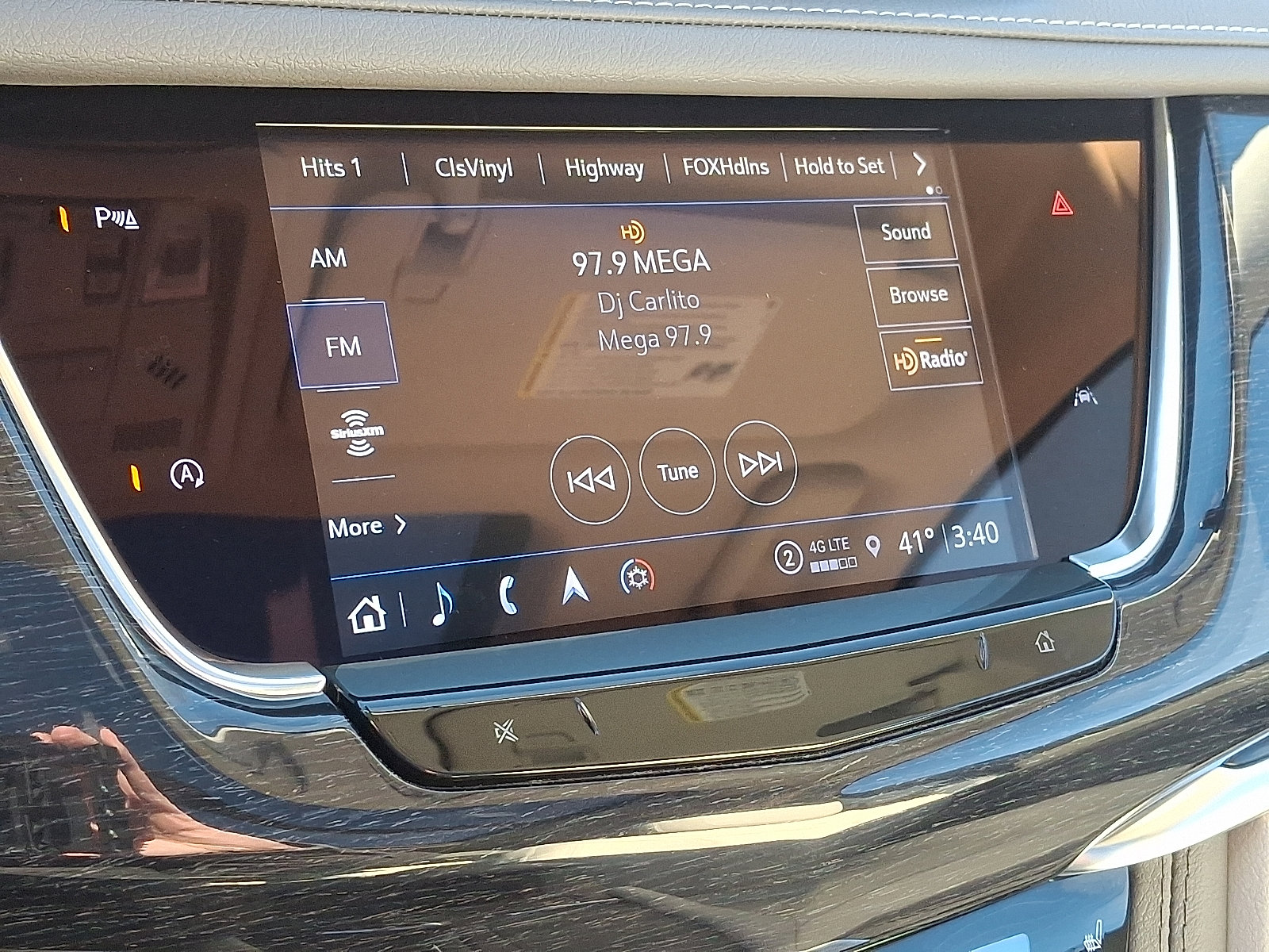 Certified 2023 Cadillac XT6 Premium Luxury image 20