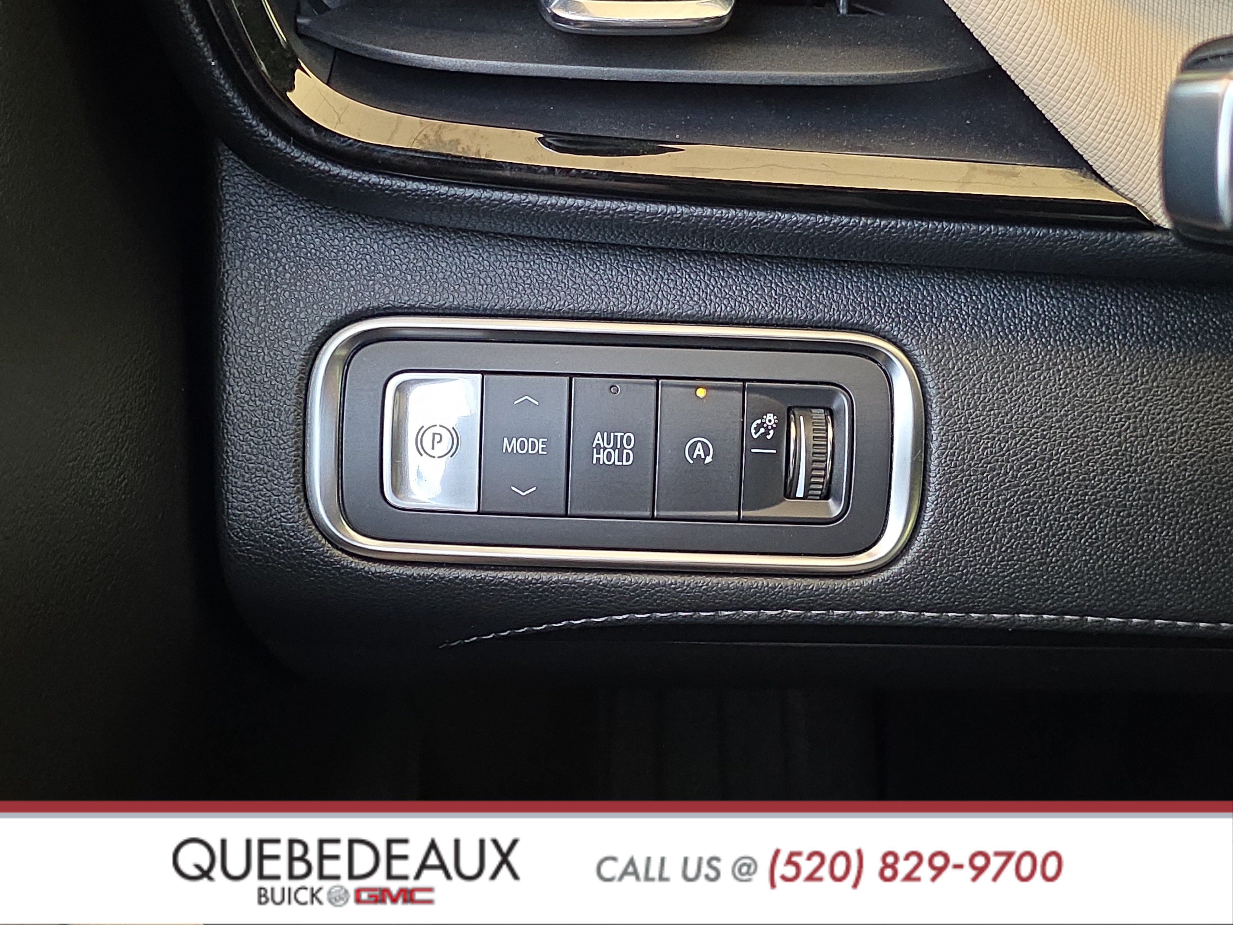 Used 2025 Buick Enclave Preferred FWD image 25