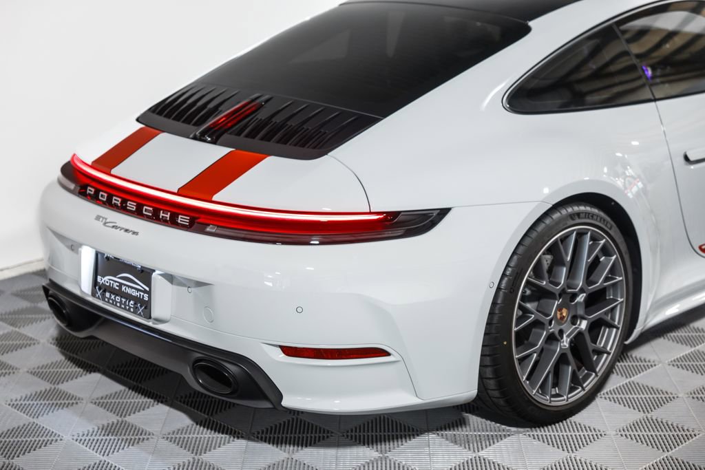 Used 2025 Porsche 911 Carrera RWD image 7