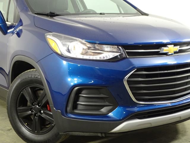 Used 2020 Chevrolet Trax LT w/ LT Convenience Package image 39