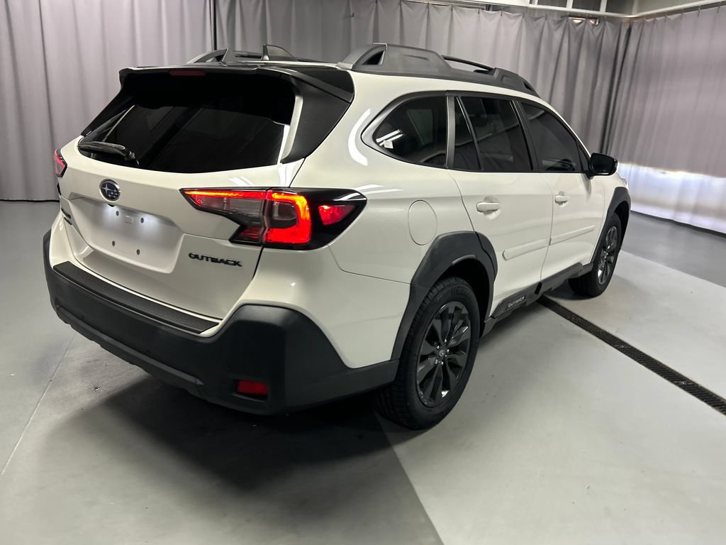 Used 2024 Subaru Outback Onyx Edition AWD/4WD image 7