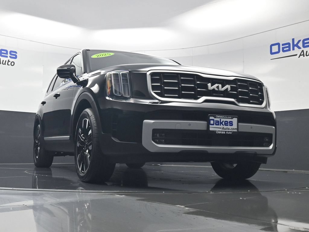 Certified 2025 Kia Telluride SX Prestige AWD/4WD image 43