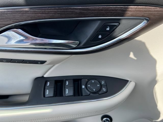 Used 2023 Buick Envision Avenir AWD/4WD image 16