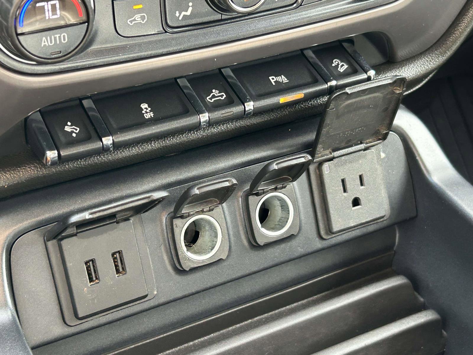 Used 2017 GMC Sierra 2500 SLT w/ All Terrain X HD Package image 25