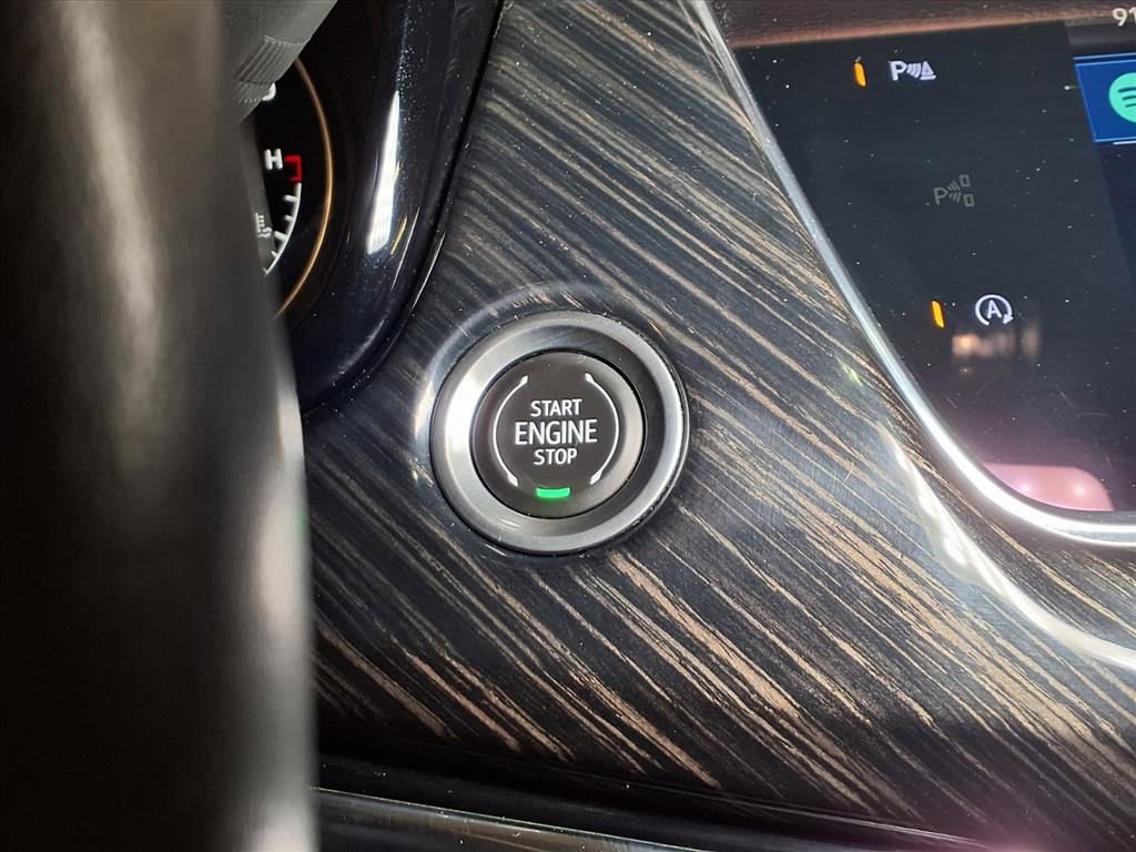 Certified 2022 Cadillac XT6 Premium Luxury image 7