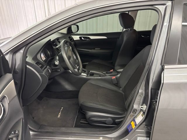 Used 2019 Nissan Sentra S w/ Appearance Package FWD image 2