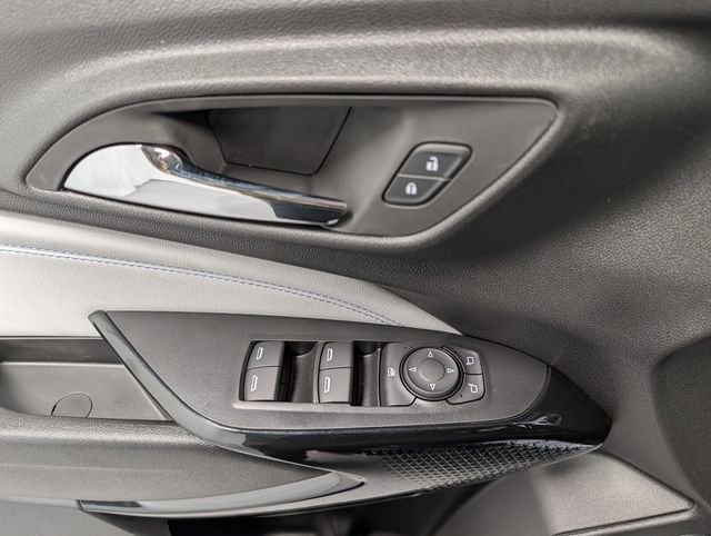 New 2026 Chevrolet Trax LT w/ Driver Confidence Package image 14